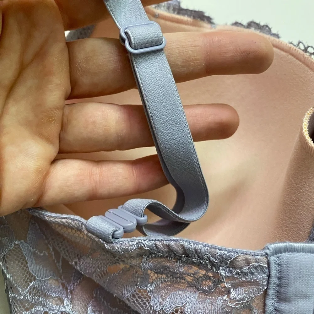 Victoria’s Secret - Body By Victoria Unlined Demi Bustier - Picture 6 of 9